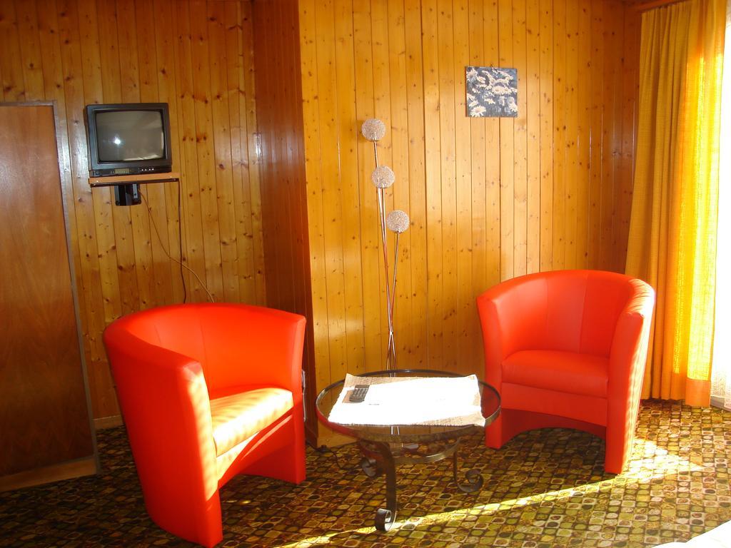 Hotel Milan B&B Ringgenberg Bagian luar foto