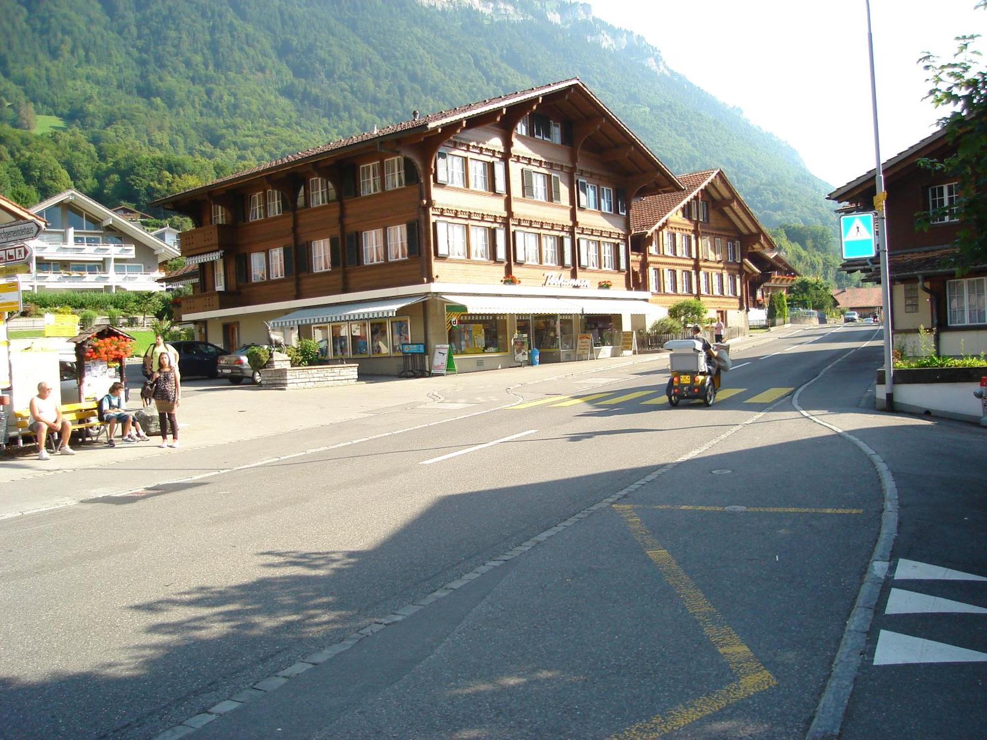 Hotel Milan B&B Ringgenberg Bagian luar foto